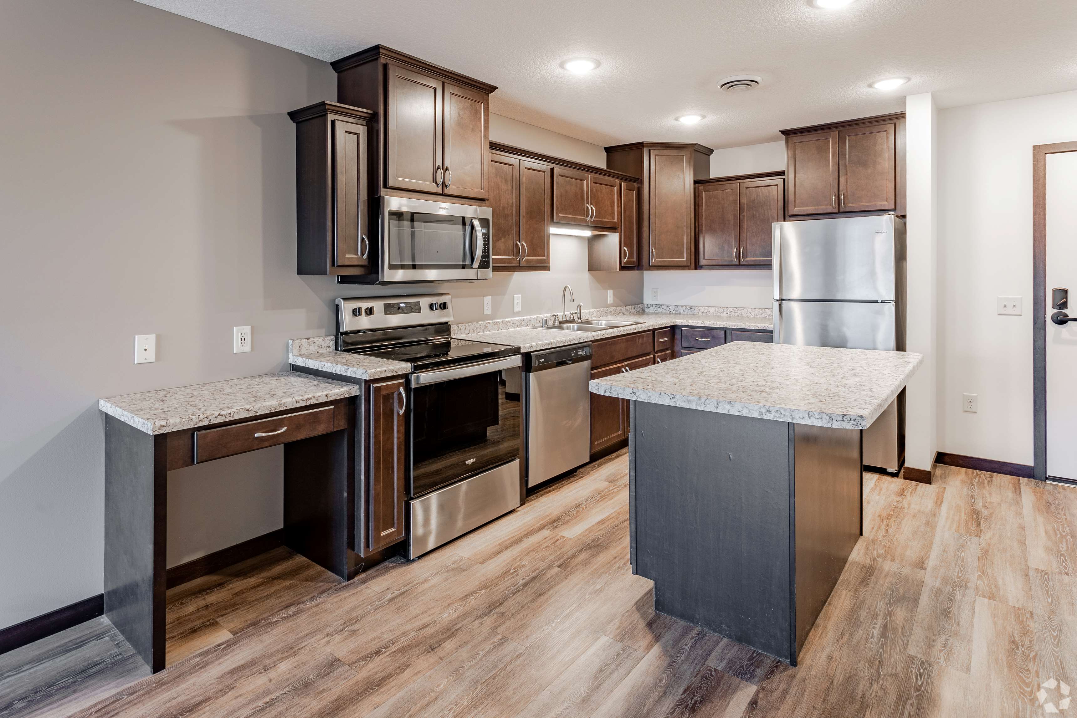 kitchen at Rivertown Residencial Suites located in Monticello, MN