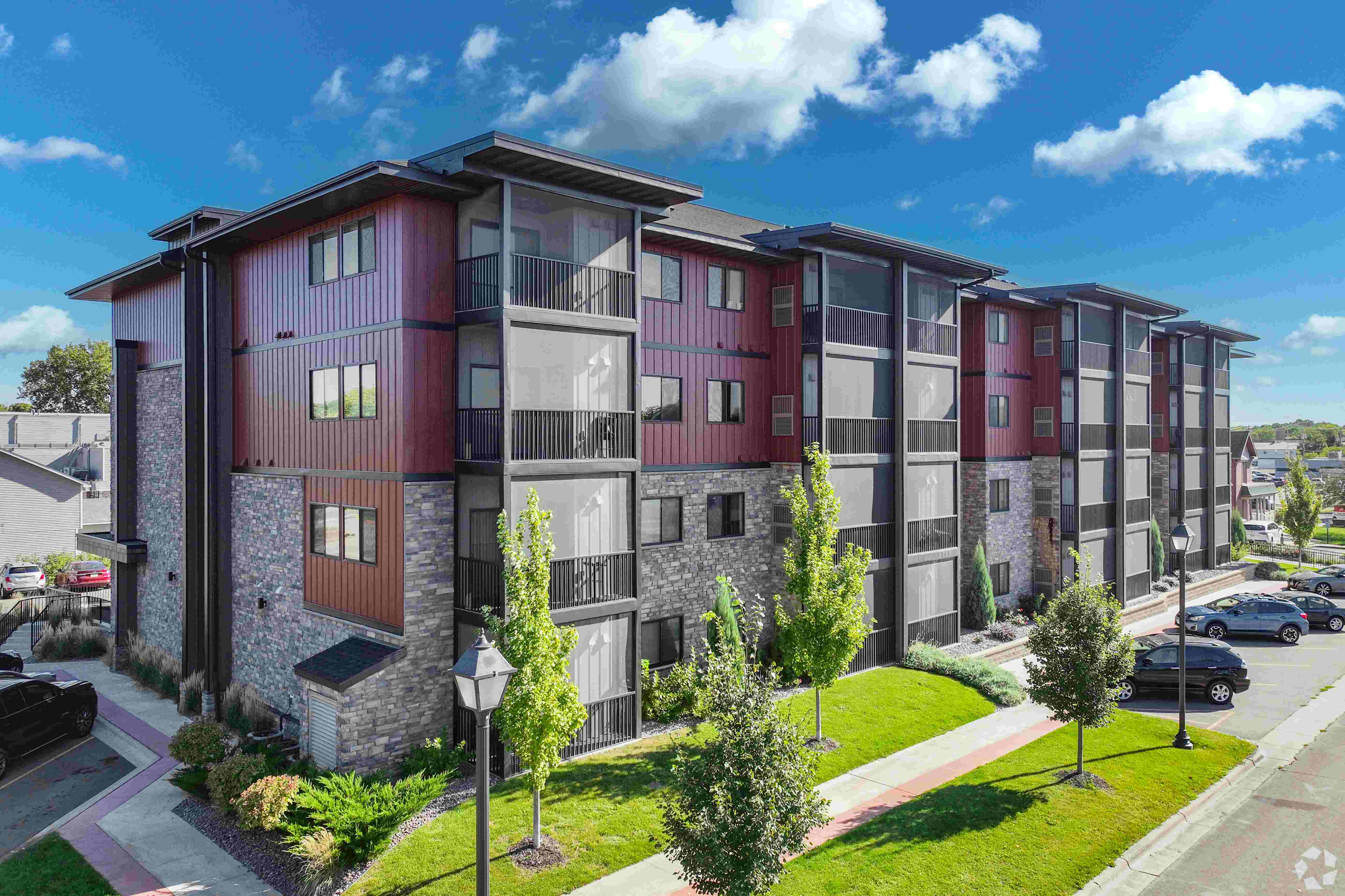 exterior view at  Rivertown-Residential-Suites located in Monticello, MN